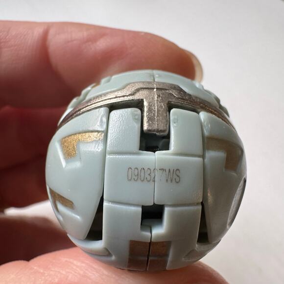 Bakugan B2 (NOT B1!) Haos Delta Dragonoid 650G Gray Heavy Metal Rare! - Picture 4 of 5